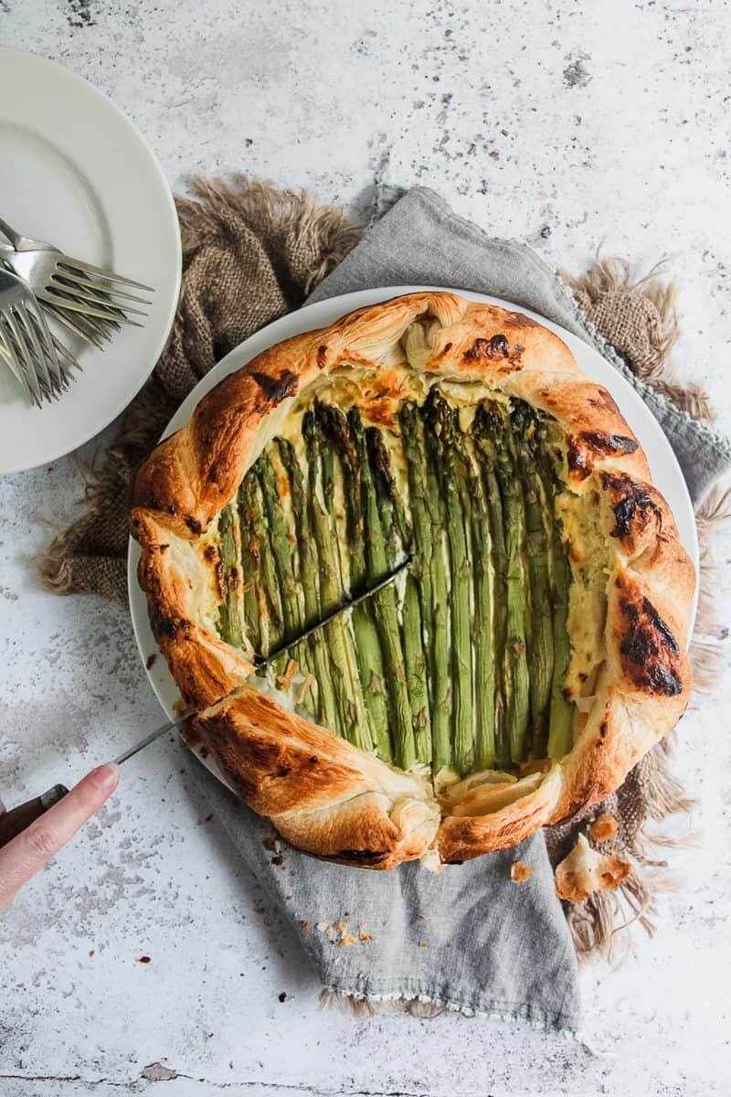 puff pastry Asparagus Galette