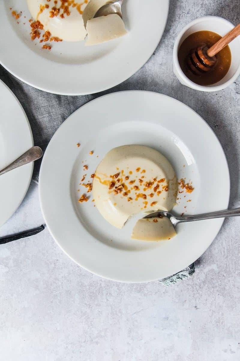 vanilla and manuka honey panna cotta