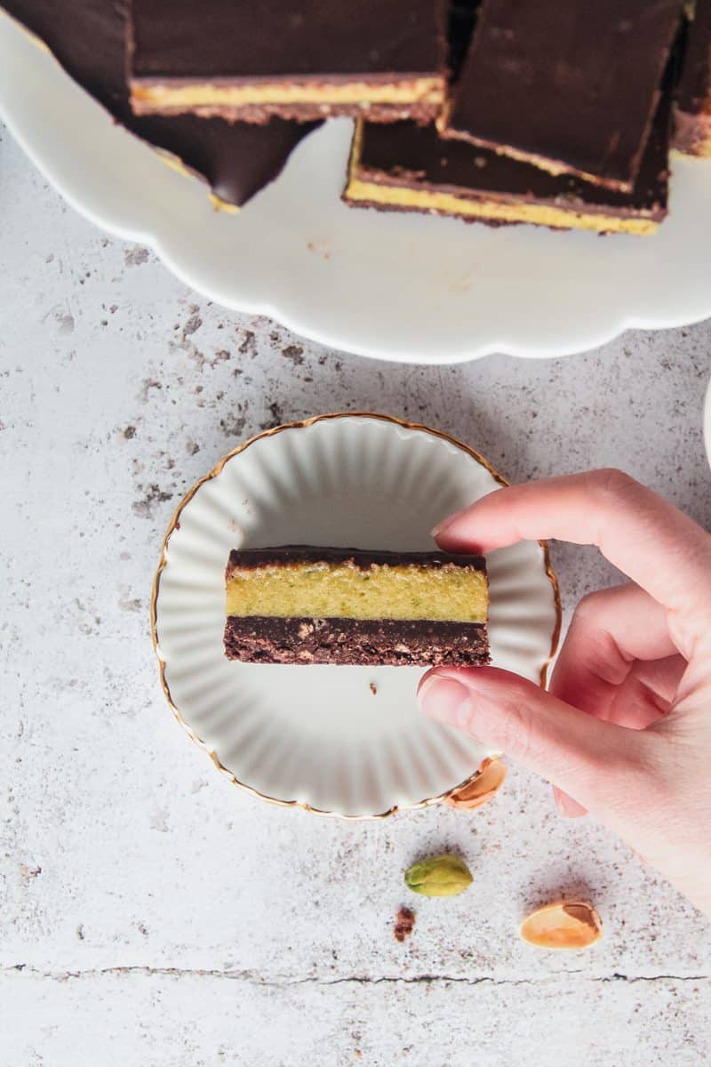 pistachio custard bars