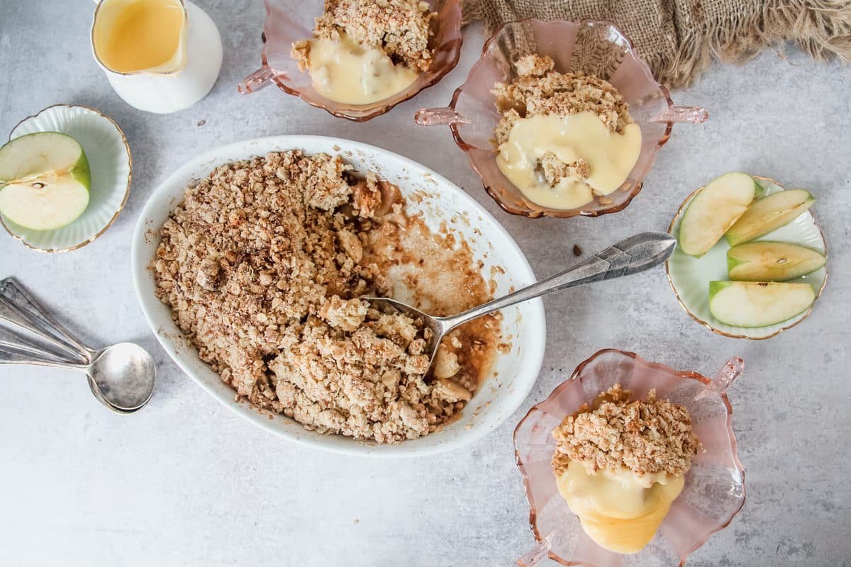 apple crumble with oats