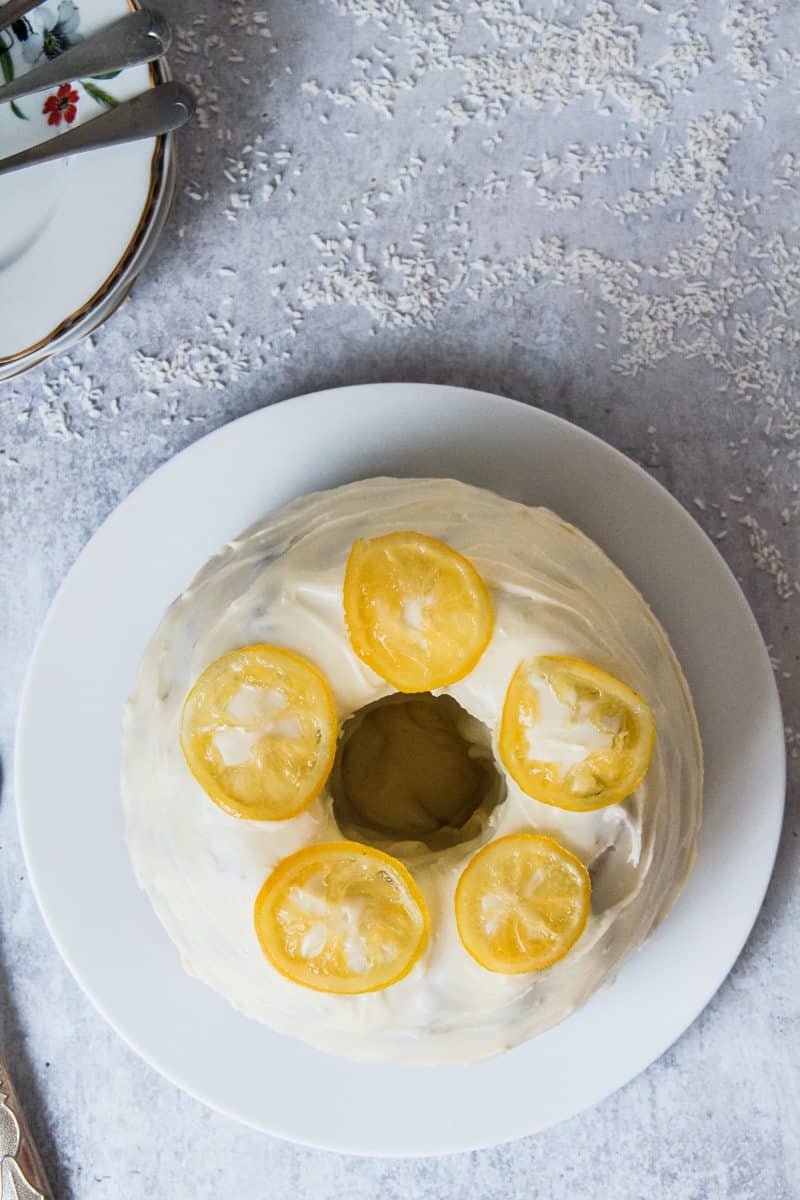 coconut cake with lemon curd