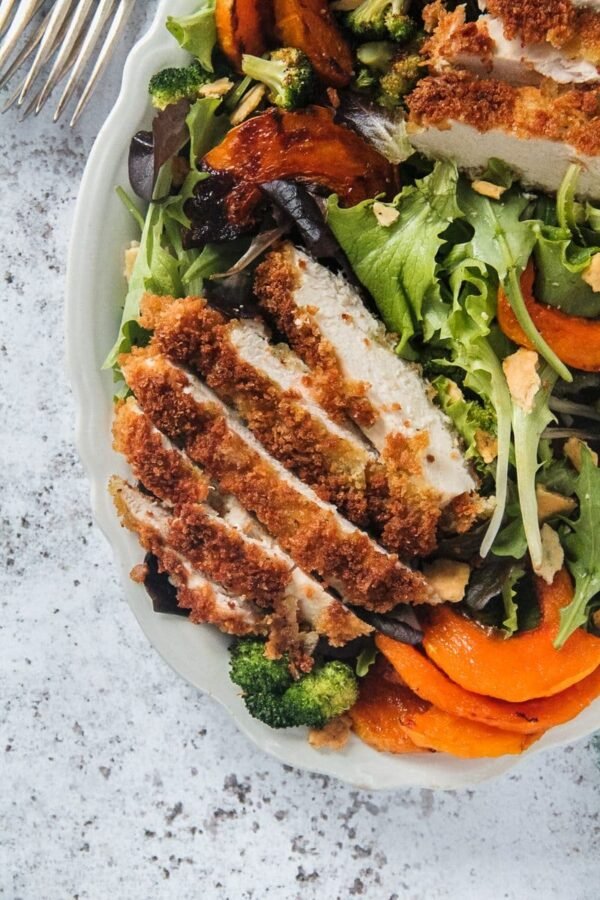 Crispy Chicken Salad - roamingtaste.com