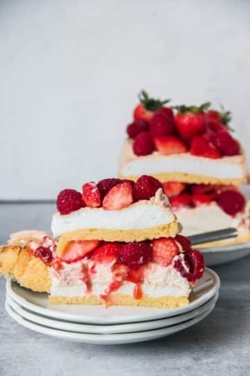 Swedish Meringue Cake - roamingtaste.com